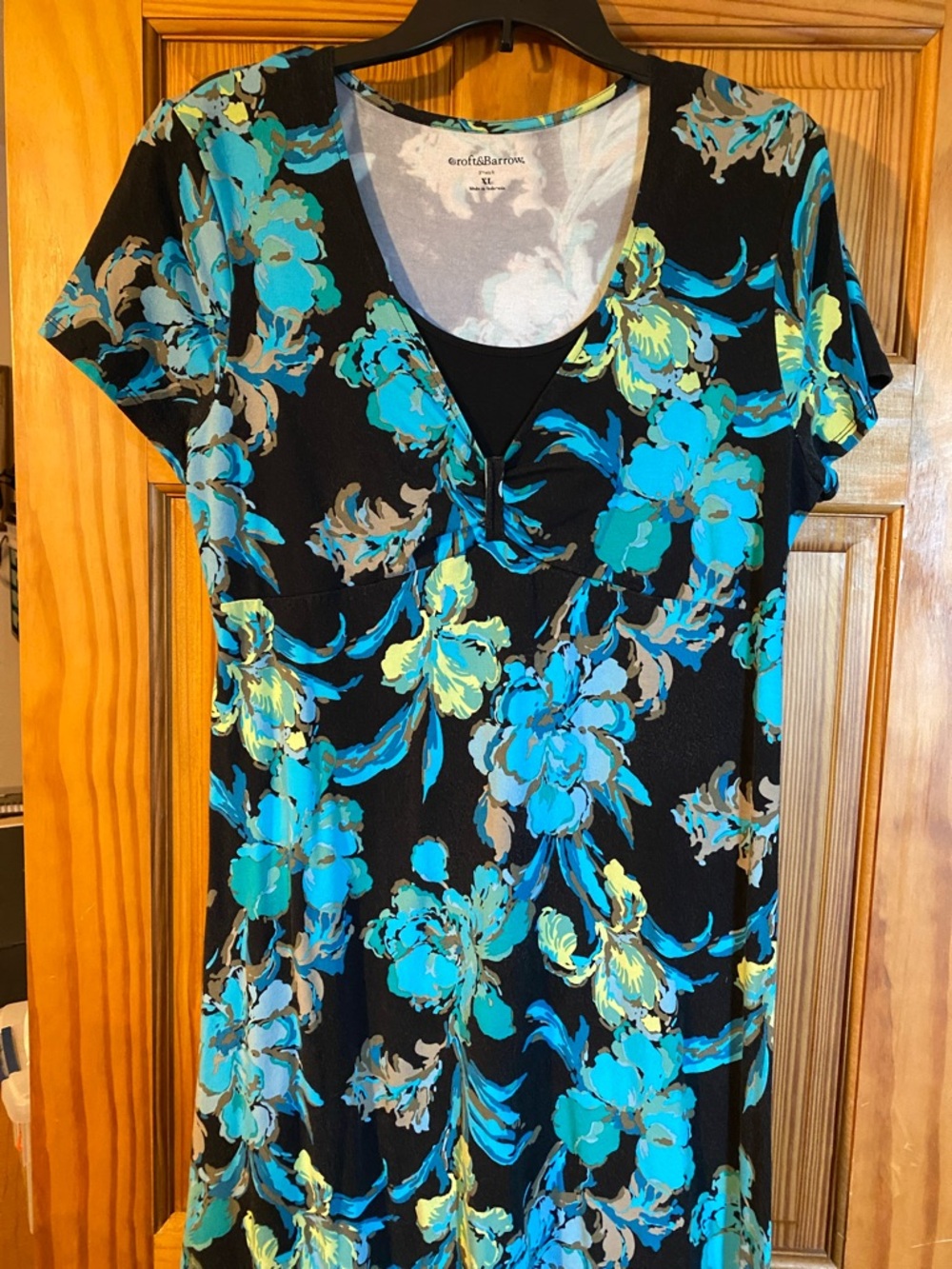 croft & barrow Black Floral V-Neck dress with Teal and Aqua Blooms